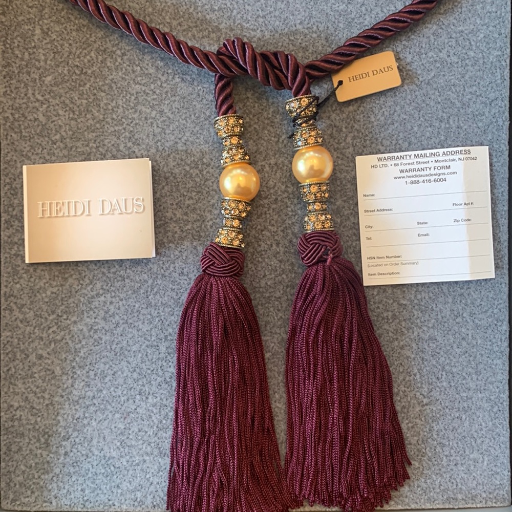 Heidi Daus rope necklace